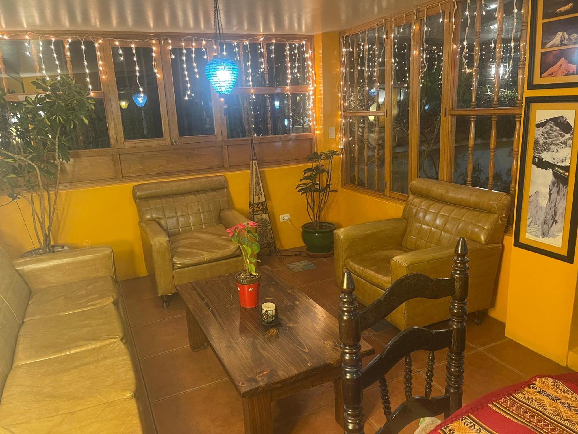 La Casa De Zarela Hotel Уарас Екстериор снимка