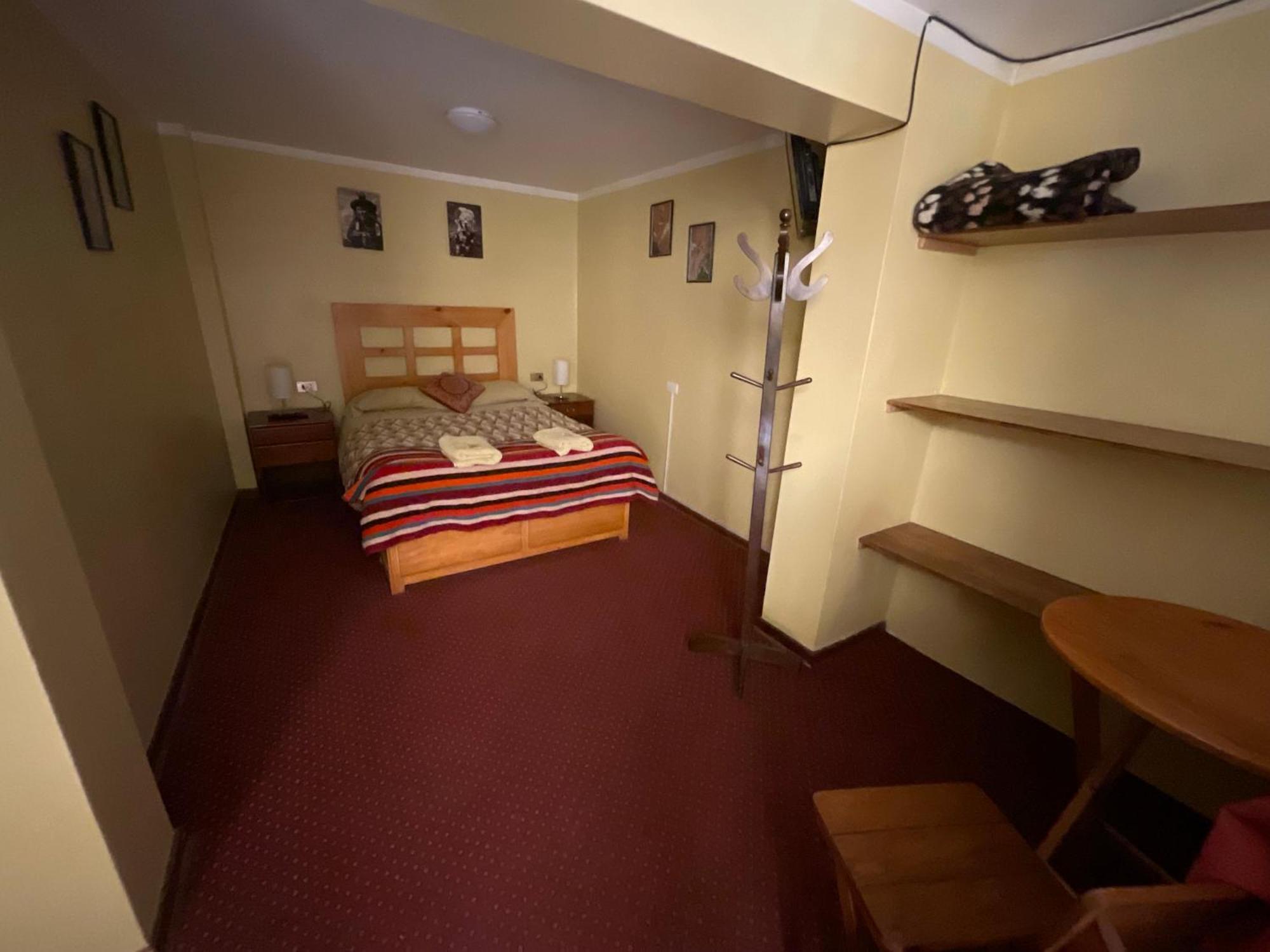 La Casa De Zarela Hotel Уарас Екстериор снимка
